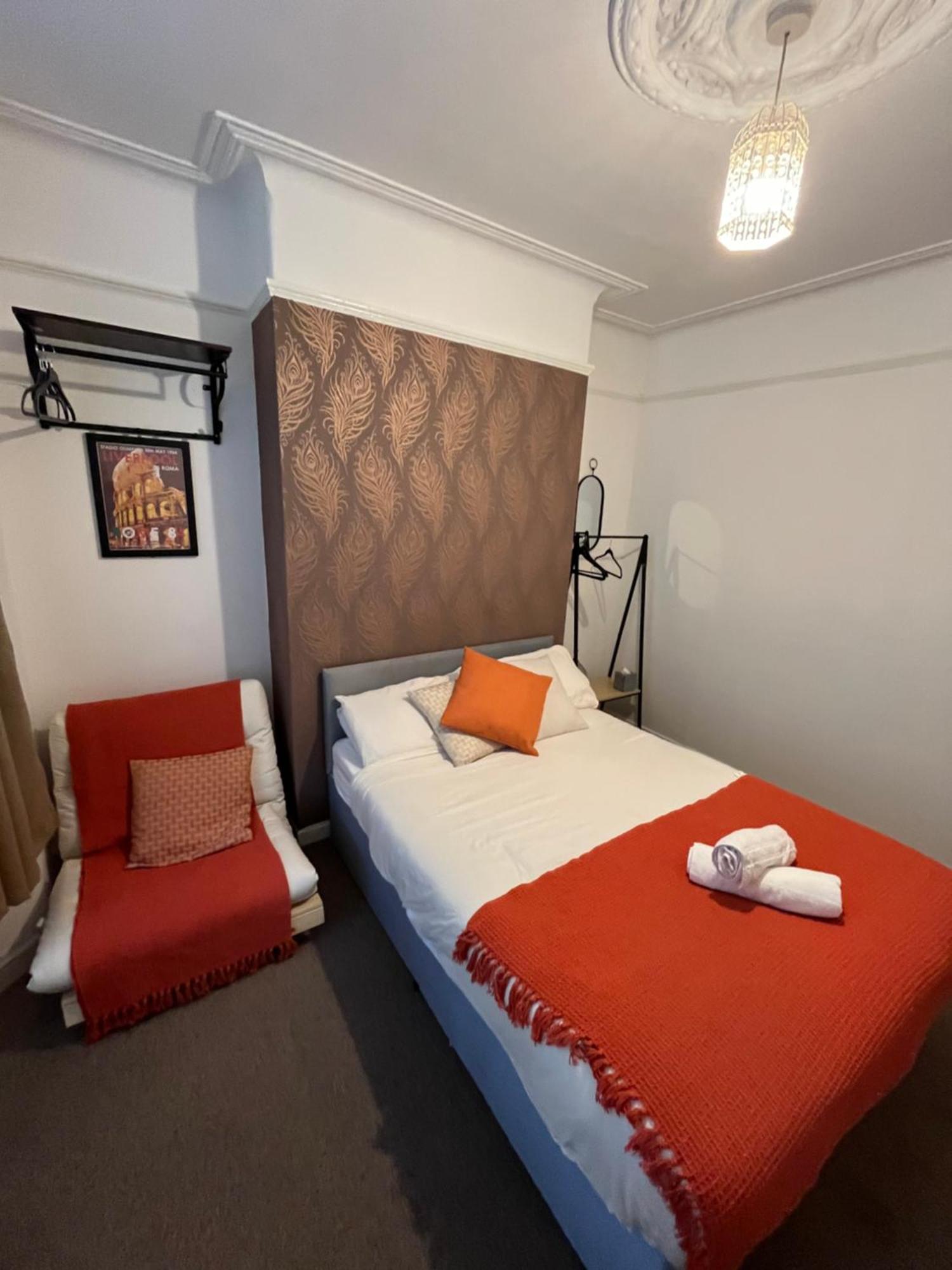 Rooms Anfield- 5 Mins From Lfc Liverpool Exterior photo